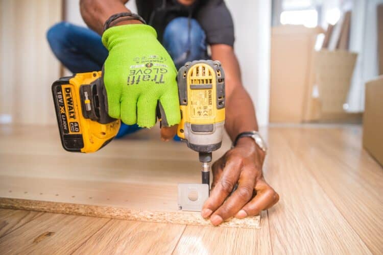 The Difference Between an 18V and 20V Drill