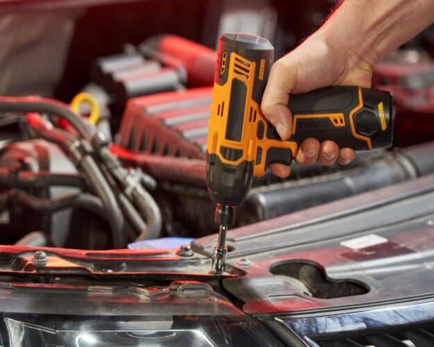 How To Use An Impact Driver The Best Power Toolz