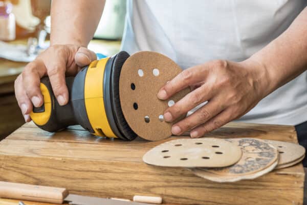Palm Sander vs Orbital Sander: Choosing the Right Tool for Your Projects